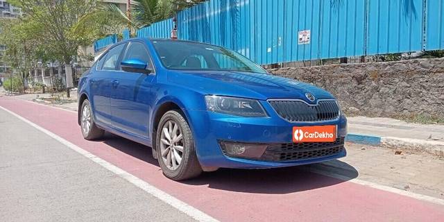 https://images10.gaadi.com/usedcar_image/3402430/original/VCC_IMG_1679295195348_1715992_116_1679296169_2bf3d824-e458-42d6-acc1-7c7714b3961c_d9ca740a-aad6-44b7-bbce-4a1e09dbab49.jpg?imwidth=6400