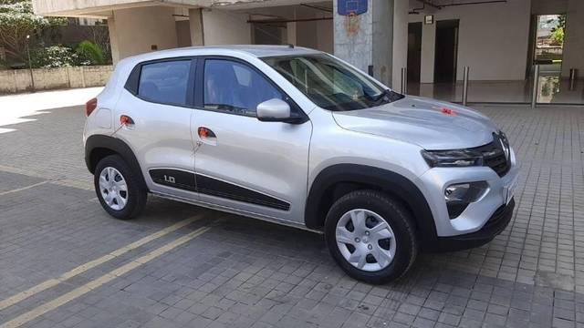 https://images10.gaadi.com/usedcar_image/3402569/original/VCC_IMG_1679301119705_1716082_333_1679301594_a150dfe6-93ca-4097-87de-d21c81273fc6_d5fc7c72-1833-49ce-b75e-8594865814fe.jpg?imwidth=6402