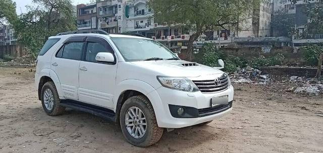 https://images10.gaadi.com/usedcar_image/3403316/original/VCC_1716433_116_1679400616_ba9c53f1-71f3-4b38-a961-9ae5c243e334.jpg?imwidth=6400