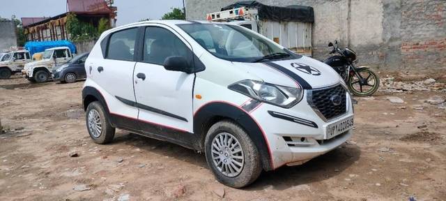 https://images10.gaadi.com/usedcar_image/3403551/original/VCC_IMG_1679380805970_1716557_334_1679380887_dde86cd4-955a-4a16-bff5-e132d0f53b49.jpg?imwidth=6401