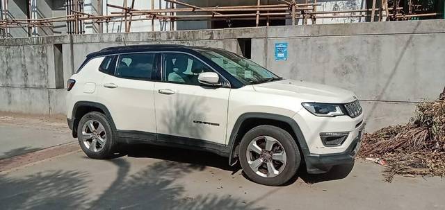 https://images10.gaadi.com/usedcar_image/3403981/original/VCC_IMG_1679393050273_1716772_333_1679393438_92a9717c-9a68-4d43-8d08-7e286adfa288.jpg?imwidth=6402
