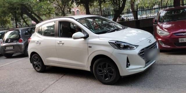 https://images10.gaadi.com/usedcar_image/3404069/original/4206c733-b5fc-41c2-957c-a6e03b50bc24-VCC_1716909_334_1679481525_a8c22b21-e060-4809-821b-ff42a9559d67.jpg?imwidth=6401