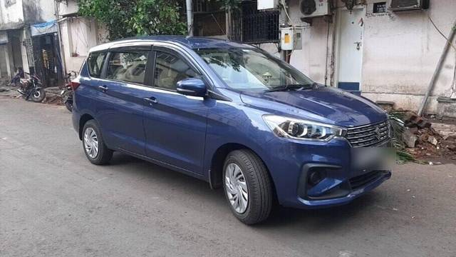 https://images10.gaadi.com/usedcar_image/3404150/original/VCC_1716990_334_1679483407_a0110f07-d36f-4e82-9fdb-70b5dc49a525.jpg?imwidth=6401