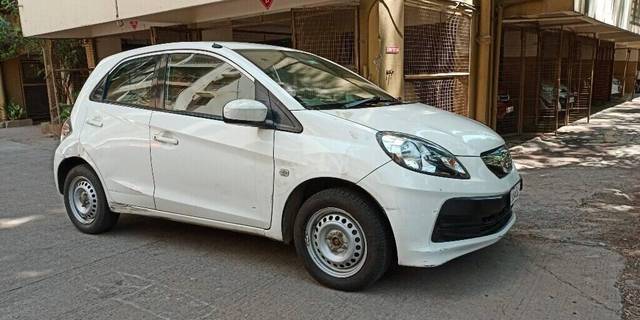 https://images10.gaadi.com/usedcar_image/3404172/original/VCC_IMG_1679465613333_1717075_334_1679465734_805ffc61-dd3c-47e2-9d33-cde9901f9f2d.jpg?imwidth=6401