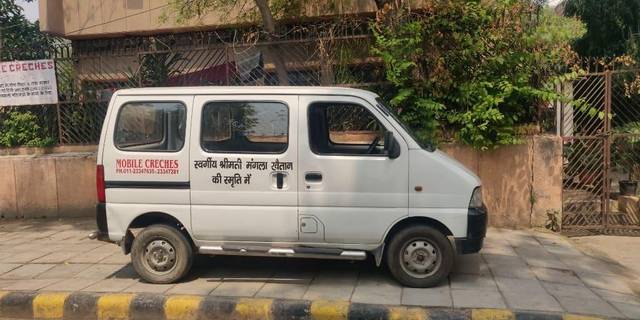 https://images10.gaadi.com/usedcar_image/3404575/original/VCC_IMG_1679467780142_1717094_97_1679467822_db39f018-38bc-43a3-a037-6c308aff9202.jpg?imwidth=6402