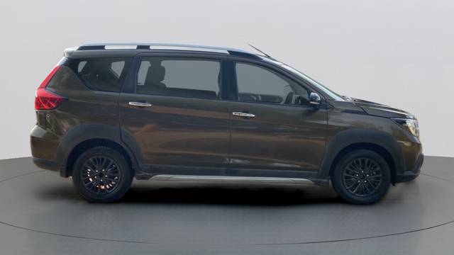 https://images10.gaadi.com/usedcar_image/3404642/original/slot__13205874765-cfb32cdfc4f6448ea35f1c781f047562-Exterior-7.jpg?imwidth=6400