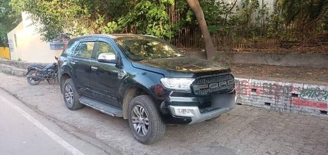 https://images10.gaadi.com/usedcar_image/3405662/original/VCC_1717357_116_1679569084_fc6d7284-ed26-4002-bba6-fa89c4dcb647_91fcc30e-b620-4aee-aefa-7174e6ffd609.jpg?imwidth=6400