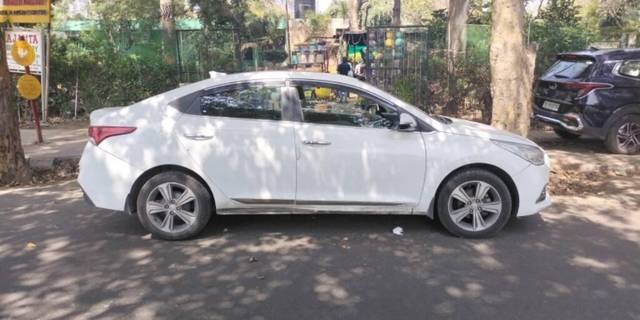 https://images10.gaadi.com/usedcar_image/3405870/original/VCC_IMG_1679558293631_1717638_97_1679558616_2b54964b-ae41-4a65-ae2a-1880d336916b_131dfc30-9346-4123-84a9-b4e83d936e3b.jpg?imwidth=6402