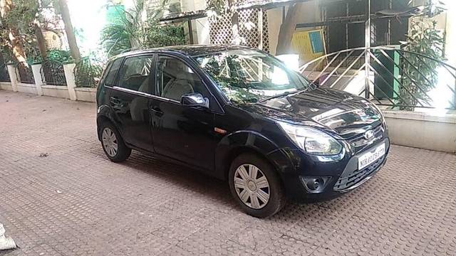 https://images10.gaadi.com/usedcar_image/3406177/original/VCC_IMG_1679631664157_1718005_334_1679631953_9513e7d4-53a0-43e0-b918-d479e4cb66f2.jpg?imwidth=6401
