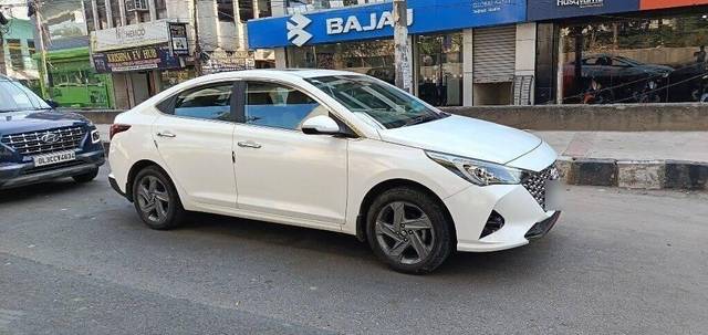 https://images10.gaadi.com/usedcar_image/3406214/original/VCC_1717798_333_1679645695_cb1b2c17-e1b4-4c4a-a872-b5f726826feb_24b11fc5-4e47-4d47-8c49-96800afdff8b.jpg?imwidth=6401