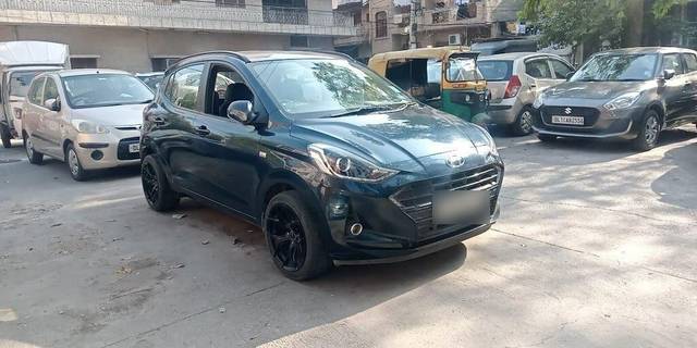 https://images10.gaadi.com/usedcar_image/3406275/original/VCC_1717795_116_1679646016_e8dde8e7-ad8d-4a40-8d6c-64db179c466f.jpg?imwidth=6400