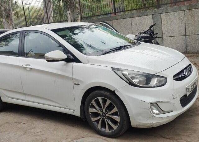 https://images10.gaadi.com/usedcar_image/3406385/original/VCC_IMG_1679631976969_1718013_334_1679632515_b7e5b134-c663-4070-a9f5-cc2e72444c7f.jpg?imwidth=6400