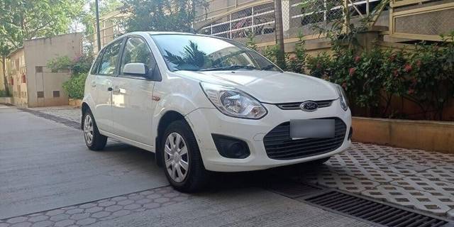 https://images10.gaadi.com/usedcar_image/3407240/original/01d0f8f3-4979-4707-ba5c-5d003e94a1f7-VCC_1718914_116_1679806269_354b8c8e-b9a6-4867-aee6-c6ee00feda5d_548d4a15-a0fd-4abf-85e0-c648d361b608.jpg?imwidth=6400