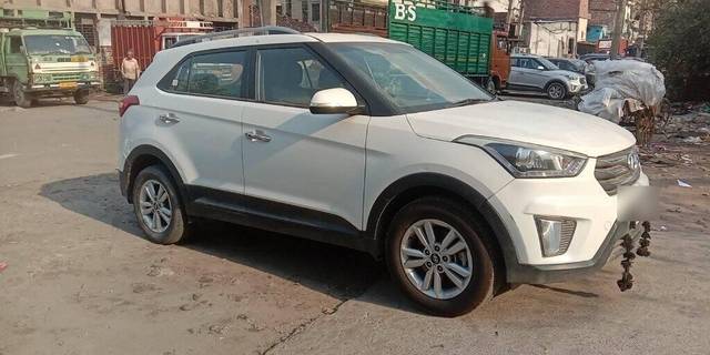 https://images10.gaadi.com/usedcar_image/3407400/original/VCC_1718885_333_1679805173_35a1ef80-5868-4b1d-a8ef-217b2442b303.jpg?imwidth=6401