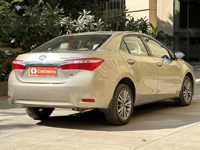 https://images10.gaadi.com/usedcar_image/3407810/original/usedcar_3aa4f2a8_bf08_4b72_9e6a_431466d67a28_2736922_1681728080_6543b94c-a704-4204-8818-978f9b91635f.jpg?imwidth=6402