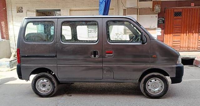 https://images10.gaadi.com/usedcar_image/3408071/original/5239ada0-5231-4af0-9bb1-f58eea950374-VCC_IMG_1679810268049_1719164_97_1679810631_c08358a6-6d32-4da9-83e5-93e208a3b143.jpg?imwidth=6401