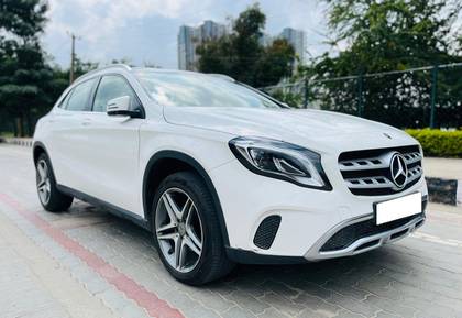Mercedes-Benz GLA Class 200 d Sport Mercedes-Benz GLA Class 200 d Sport