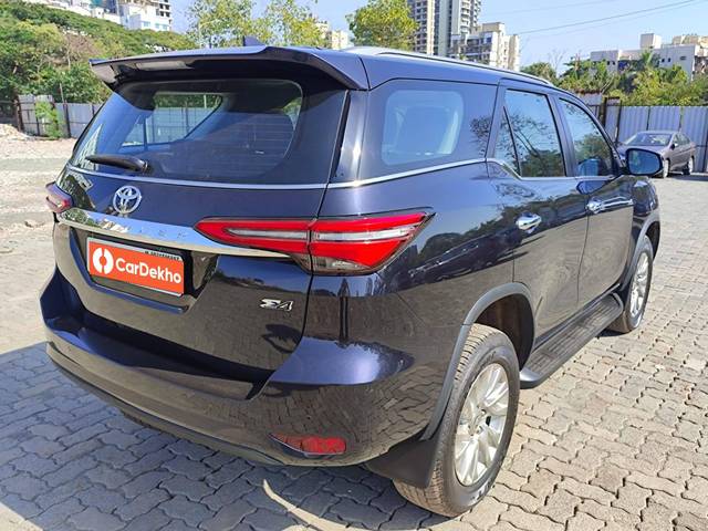https://images10.gaadi.com/usedcar_image/3408419/original/usedcar_whatsappimage2023_03_27at42444pm_2737512_1680000631_28ff13a1-0fbf-48ad-8432-2c0f81e1e248.jpeg?imwidth=6402