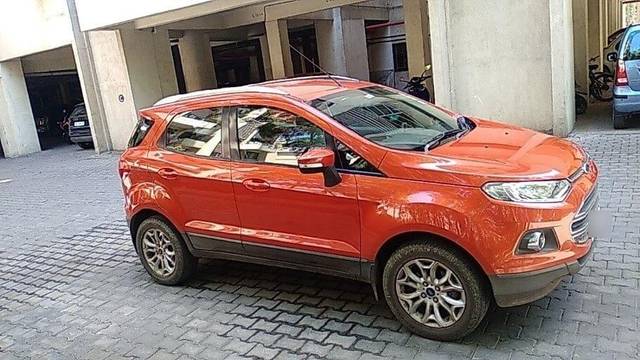 https://images10.gaadi.com/usedcar_image/3408540/original/VCC_1719250_333_1679825032_18889f72-730d-4c3b-9c88-b05966d55a70.jpg?imwidth=6402