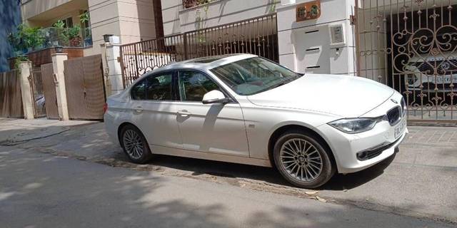 https://images10.gaadi.com/usedcar_image/3408554/original/VCC_IMG_1679816645010_1719238_333_1679816793_48c94bfc-c186-4272-9bf9-133aa3dd6f9c_2b0c3e73-b29a-4afa-b6dd-4187e9153b61.jpg?imwidth=6401