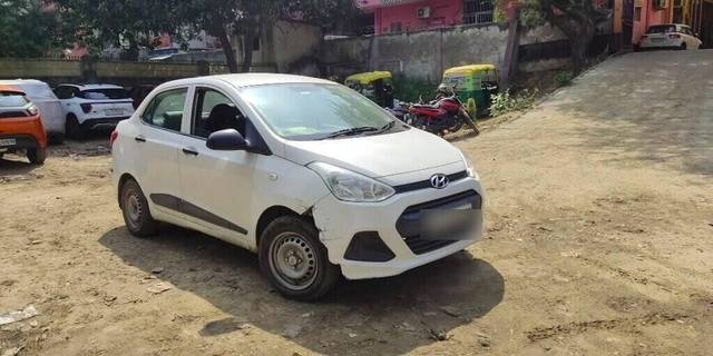 https://images10.gaadi.com/usedcar_image/3408985/original/7949f6d0-e351-41f0-bba7-9a73dbc6b3a7-VCC_1719439_116_1679895241_b0c7ac84-9424-4f6c-90ae-18c76fd20bfe_445c4b56-03ec-4194-afb2-f509529ce85f.jpg?imwidth=6400