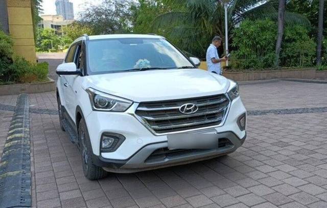 https://images10.gaadi.com/usedcar_image/3409319/original/VCC_1719462_116_1679898865_bbbc5089-2eb9-41df-b198-84888b318e2a_dbb1fa84-62f9-48c3-95a4-b1736201d8aa.jpg?imwidth=6400
