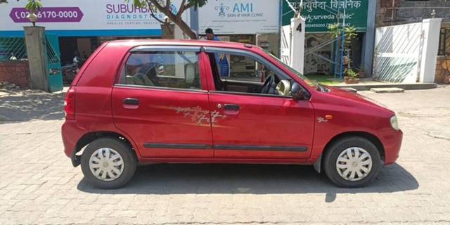 https://images10.gaadi.com/usedcar_image/3409434/original/VCC_IMG_1679903405203_1719549_97_1679903789_e5f0f528-3ced-4c68-9a85-e87c100f73d4.jpg?imwidth=6402