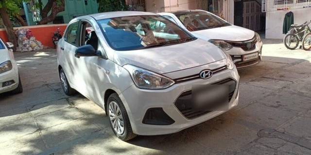 https://images10.gaadi.com/usedcar_image/3409651/original/VCC_1719709_116_1679940057_065c4c15-db23-45e4-ae4e-fed85edc75a6_1c380102-f2e3-4a4a-9b33-da2b8bc0b232.jpg?imwidth=6400