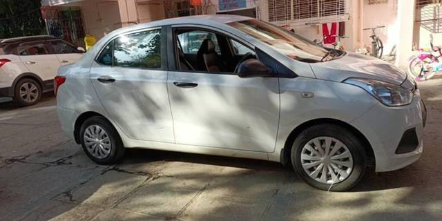https://images10.gaadi.com/usedcar_image/3409651/original/VCC_IMG_1679915218970_1719709_333_1679915888_065c4c15-db23-45e4-ae4e-fed85edc75a6_1c380102-f2e3-4a4a-9b33-da2b8bc0b232.jpg?imwidth=6401