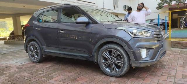 https://images10.gaadi.com/usedcar_image/3409901/original/VCC_1719870_333_1679983285_1d88ce84-cf5e-403e-9d49-5150fb4b7068.jpg?imwidth=6401
