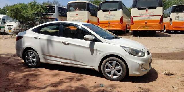 https://images10.gaadi.com/usedcar_image/3410177/original/VCC_IMG_1679985246380_1719903_333_1679985320_f9cdc8d2-79e5-4732-bf3f-80a808b29346.jpg?imwidth=6401