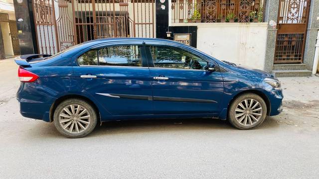 https://images10.gaadi.com/usedcar_image/3410293/original/used_car_2739276_1680092786_405f64f0-62a4-4467-b165-e6bd613f2fb8.jpg?imwidth=6401