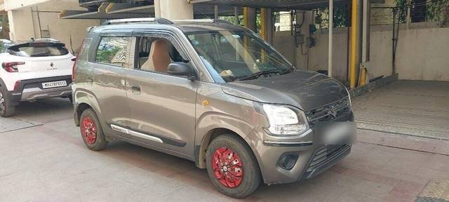 https://images10.gaadi.com/usedcar_image/3410431/original/VCC_1720004_334_1679999712_2291d920-1fe6-4e82-89ef-a1f6a0cba93a_2f9d44a2-07f6-48a9-bb04-8154f431edd3.jpg?imwidth=6401