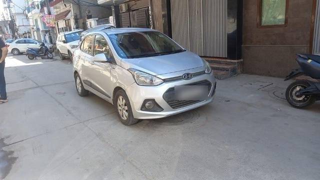 https://images10.gaadi.com/usedcar_image/3410456/original/VCC_1720005_116_1680002161_8e18dced-8c0d-4096-a953-b7eee380090d.jpg?imwidth=6400