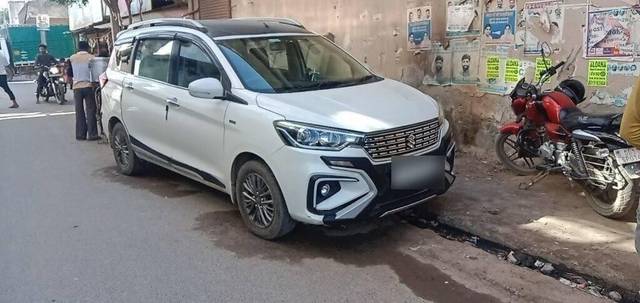 https://images10.gaadi.com/usedcar_image/3410465/original/763653e3-b2dd-4929-b986-9cd1ebed45bc-VCC_1720070_116_1680007407_a743356a-bce3-479c-a7ae-6885617c0151_30970144-d643-4437-b485-ab4455417ad1.jpg?imwidth=6400