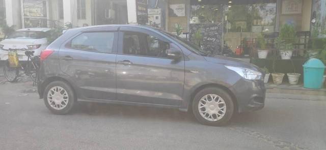 https://images10.gaadi.com/usedcar_image/3410499/original/VCC_IMG_1679999089735_1720067_333_1679999134_d1dfce6b-566a-4201-9521-ad316a1806ef_ead4c939-268d-4a9e-a6bc-ad32672a652b.jpg?imwidth=6402