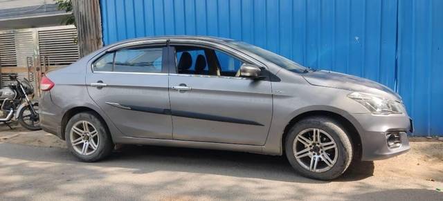 https://images10.gaadi.com/usedcar_image/3410707/original/VCC_IMG_1680062991116_1720239_333_1680063306_9b92eaa4-0feb-4d6f-a3ef-c43daf0633e8.jpg?imwidth=6402
