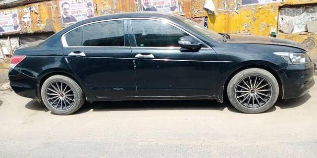 https://images10.gaadi.com/usedcar_image/3411145/original/VCC_IMG_1680073469968_1720352_97_1680073815_0ace81c3-dbcf-44d5-8a5d-d13ac19d93c5_2b9cab59-0b98-40c1-a782-5dc1ae00302c.jpg?imwidth=6402