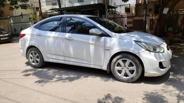 https://images10.gaadi.com/usedcar_image/3411291/original/VCC_IMG_1680072248019_1720340_333_1680072668_a2d63656-2e24-4cd2-b0cb-de0677eb3e2d.jpg?imwidth=6402