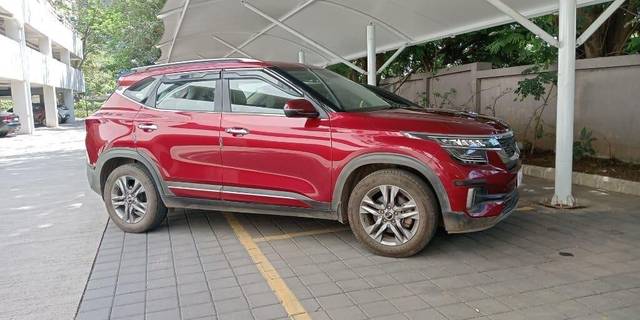 https://images10.gaadi.com/usedcar_image/3412189/original/VCC_IMG_1680153683468_1720708_333_1680154403_1c3dfd01-d253-4493-8a03-51cd19e20c3e.jpg?imwidth=6402