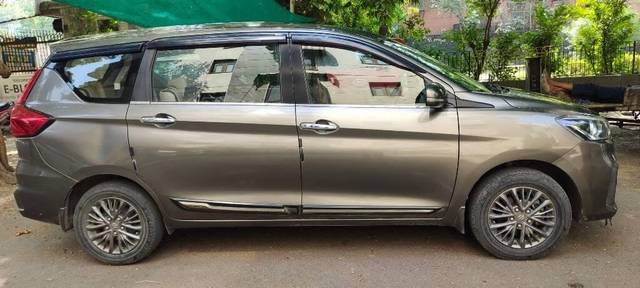 https://images10.gaadi.com/usedcar_image/3412286/original/VCC_IMG_1680153492766_1720704_334_1680153908_d89dd9df-46de-421b-a00d-c5f79ad0b1c6_d67b28ec-72db-400d-9d24-4719ae72f529.jpg?imwidth=6402