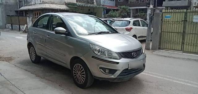 https://images10.gaadi.com/usedcar_image/3412525/original/VCC_1720818_116_1680167539_03cc3f6a-1922-4612-bc52-69634e105827_79bd5d71-0a65-4866-b251-d4c95a84f570.jpg?imwidth=6400