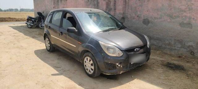 https://images10.gaadi.com/usedcar_image/3412537/original/VCC_1720755_116_1680161472_bd713e9f-459b-452c-bc99-6962f21bd27d.jpg?imwidth=6400