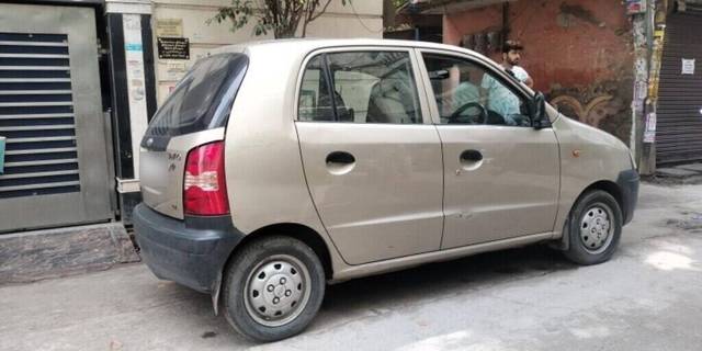 https://images10.gaadi.com/usedcar_image/3413137/original/VCC_1721044_126_1680242278_7d74bb7e-3d0b-4133-bac9-d4ff0755b35f_424162e2-a210-493e-bfd9-8be3a77705a8.jpg?imwidth=6401