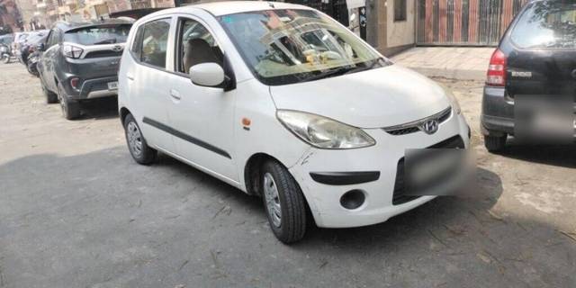 https://images10.gaadi.com/usedcar_image/3413180/original/VCC_1721040_116_1680241452_dadab7d2-0998-4b5d-b995-14bb927ebd1b.jpg?imwidth=6400