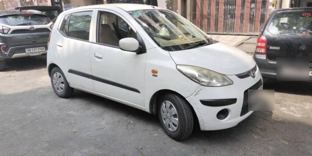 https://images10.gaadi.com/usedcar_image/3413180/original/VCC_1721040_334_1680241038_dadab7d2-0998-4b5d-b995-14bb927ebd1b.jpg?imwidth=6401