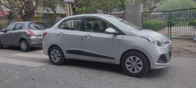 https://images10.gaadi.com/usedcar_image/3414442/original/VCC_IMG_1680262429254_1721224_333_1680262851_cff36896-0dd7-4f3d-8a7b-76e4c8d595ac_b851b282-c3ad-4508-88eb-82d4bed370de.jpg?imwidth=6402