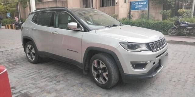 https://images10.gaadi.com/usedcar_image/3416714/original/c9be8ad1-edc6-4348-b620-3a94662cc4ed-VCC_1721727_334_1680522042_6d2c418c-0979-4487-8d85-c088726cb233_d833815d-d900-4e80-a061-7f0b25179e0e.jpg?imwidth=6401