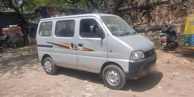 https://images10.gaadi.com/usedcar_image/3417996/original/ff23e4b9-0b36-433b-aa23-407555638c24-VCC_1722372_333_1680680240_7fc520ef-683b-46f6-b35a-92c503eefe70.jpg?imwidth=6401