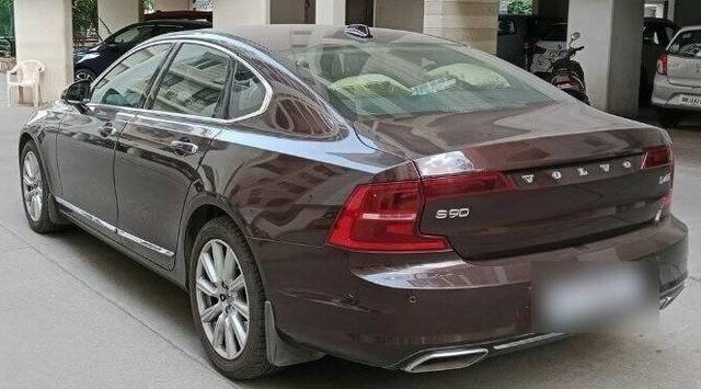 https://images10.gaadi.com/usedcar_image/3418188/original/zz1_crop_img_6484561bdcaca_1686394395.jpg?imwidth=6402